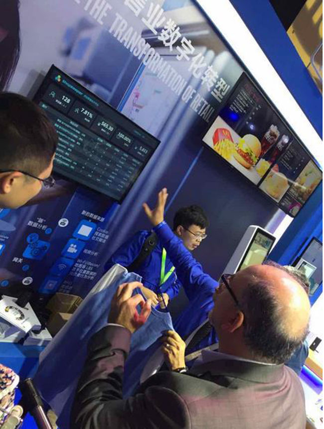 emc�ױ���(�й���½)�ٷ���վ